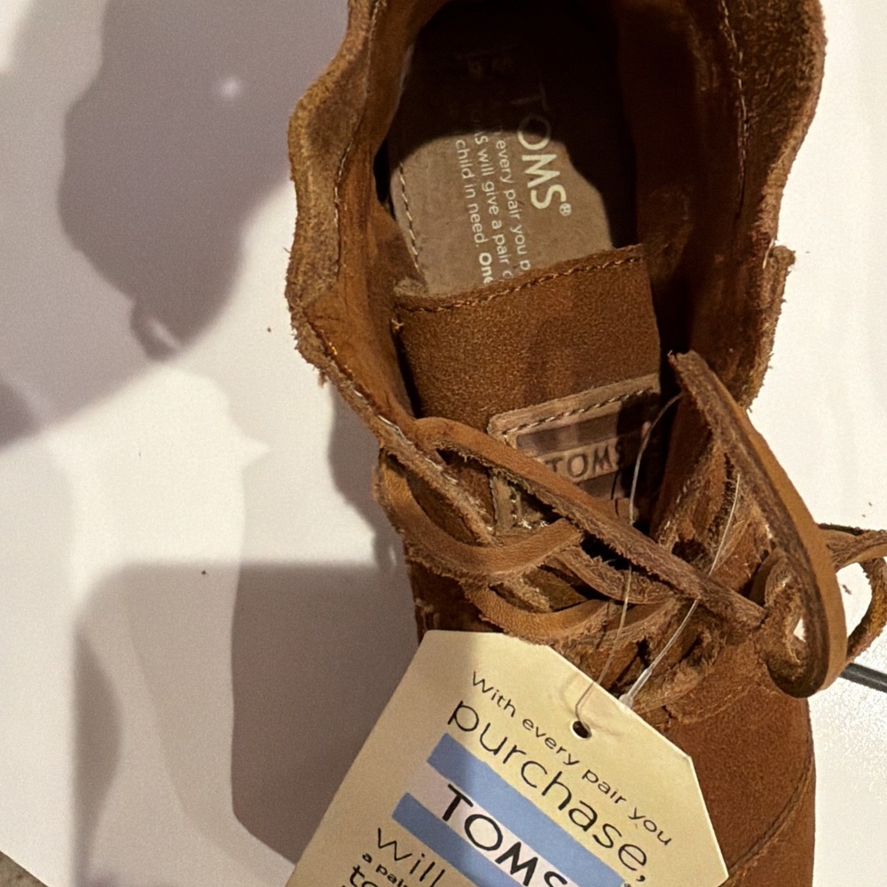 Boho Booties, Toms Women's Moccasin Boots Sz 6 Brown Suede Tribal Lace Up 1742 - Picture 9 of 12